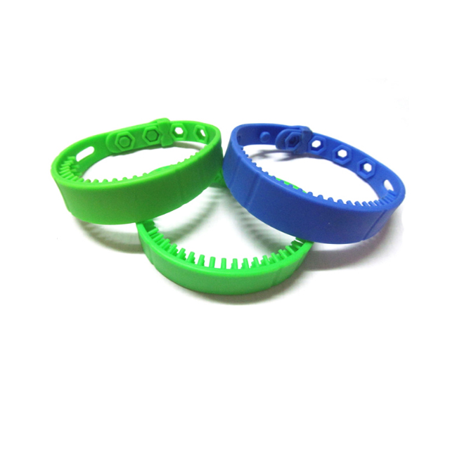 UHF RFID Silicone Wristband Tag